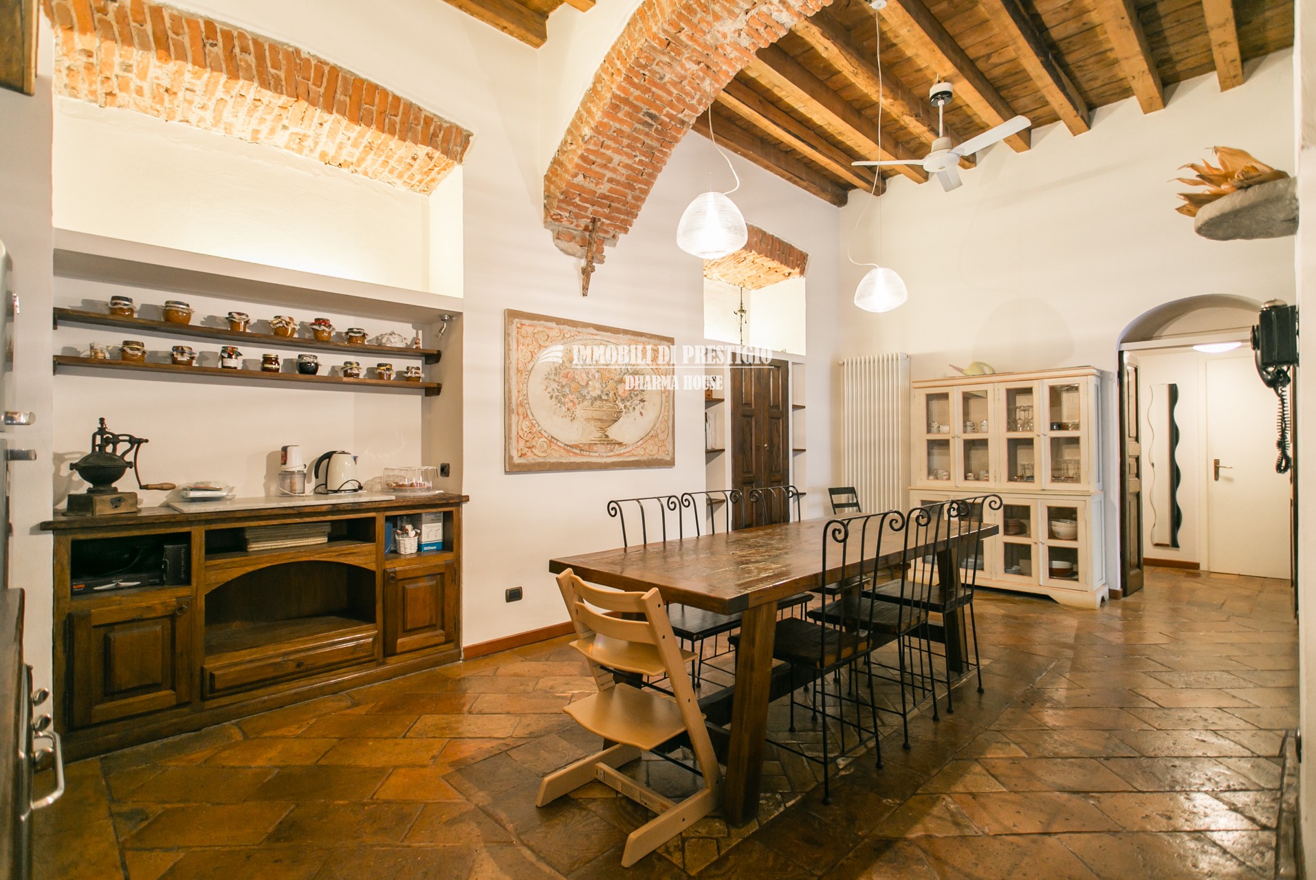 MILANO VIA VIGEVANO, VENDITA LOFT CON SPA INTERNA