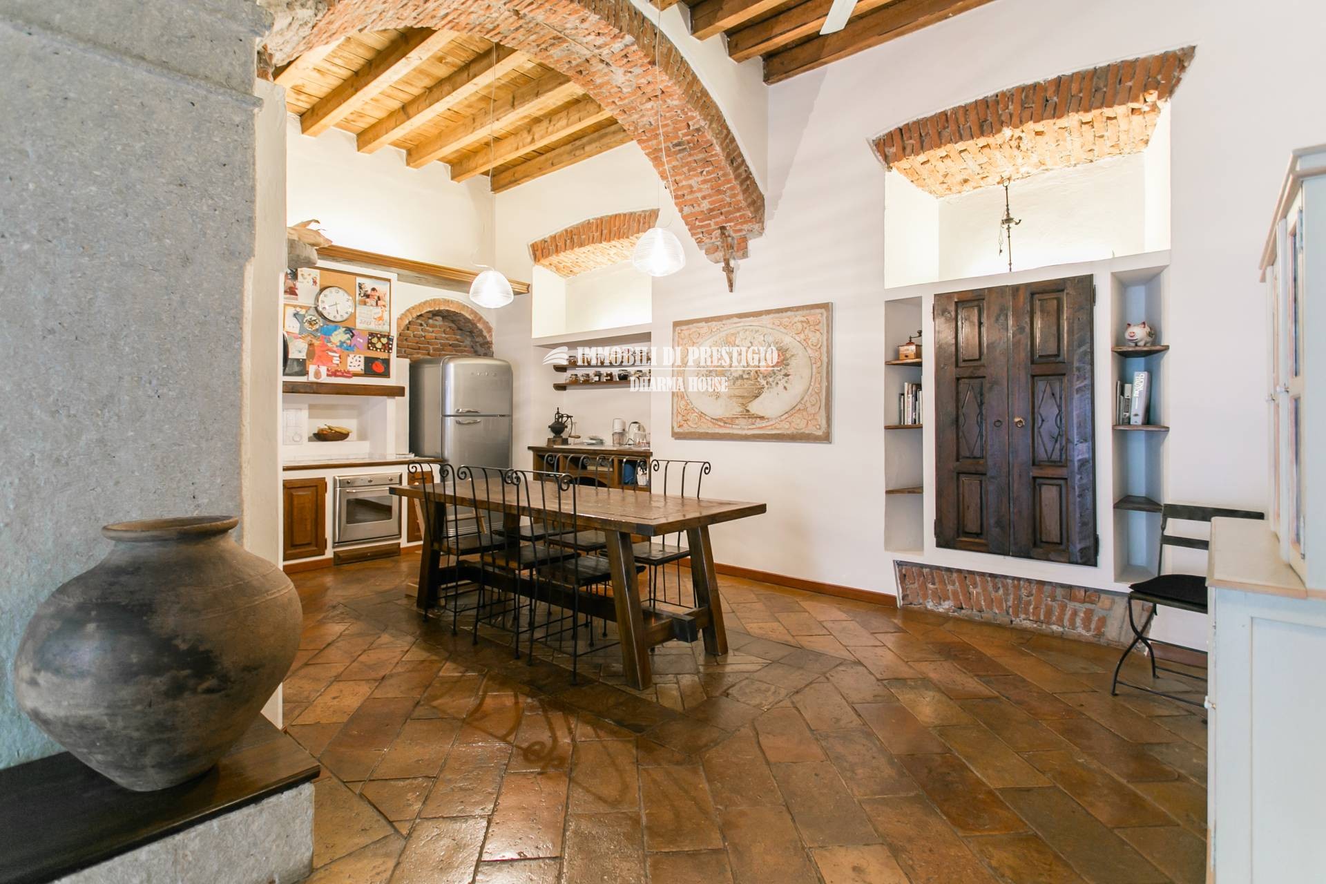 MILANO VIA VIGEVANO, VENDITA LOFT CON SPA INTERNA