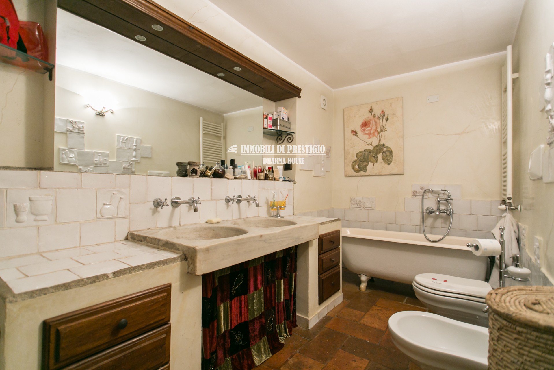 MILANO VIA VIGEVANO, VENDITA LOFT CON SPA INTERNA