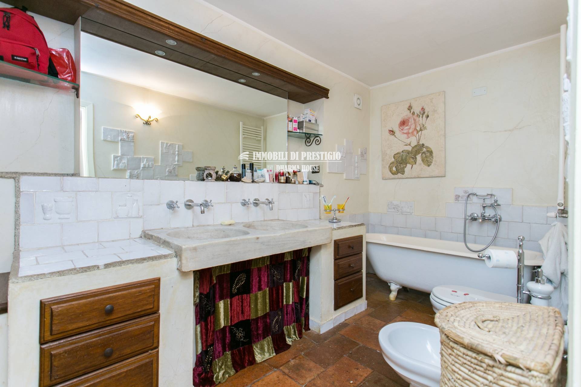 MILANO VIA VIGEVANO, VENDITA LOFT CON SPA INTERNA