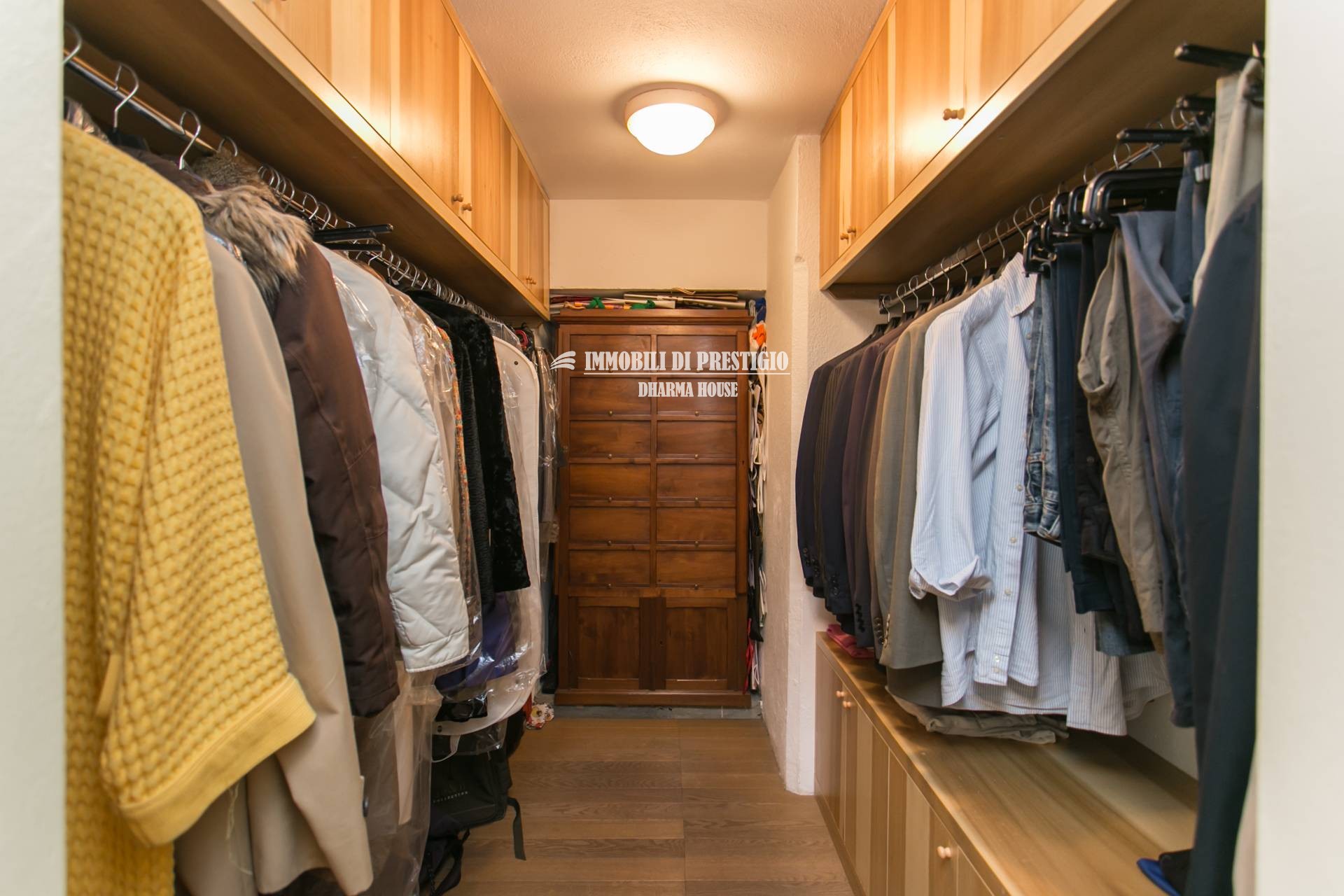 MILANO VIA VIGEVANO, VENDITA LOFT CON SPA INTERNA