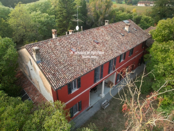 LODI, VENDITA SCENOGRAFICA VILLA IMMERSA NEL VERDE