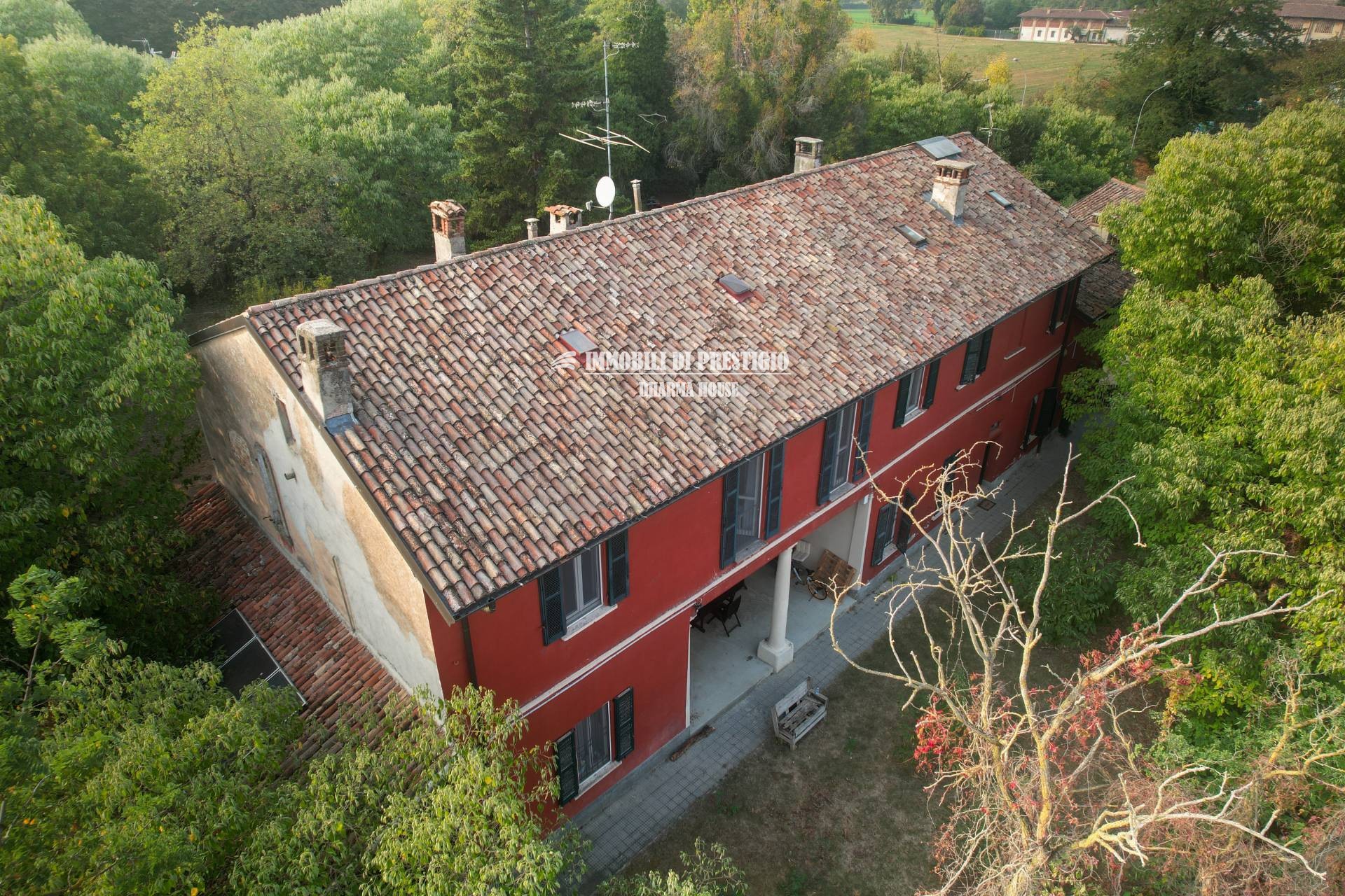 LODI, VENDITA SCENOGRAFICA VILLA IMMERSA NEL VERDE
