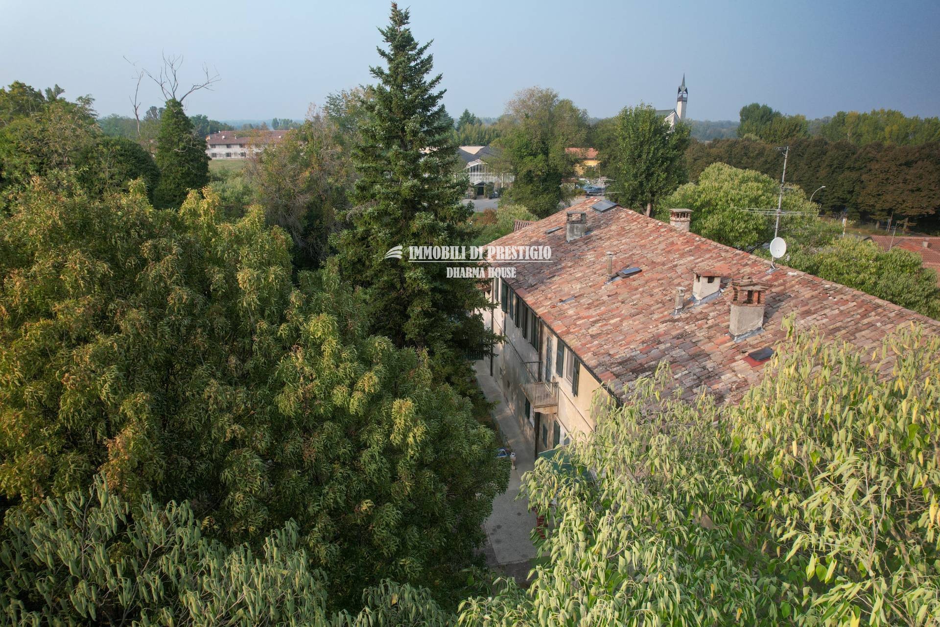 LODI, VENDITA SCENOGRAFICA VILLA IMMERSA NEL VERDE