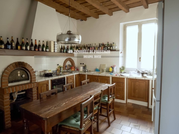 LODI, VENDITA SCENOGRAFICA VILLA IMMERSA NEL VERDE