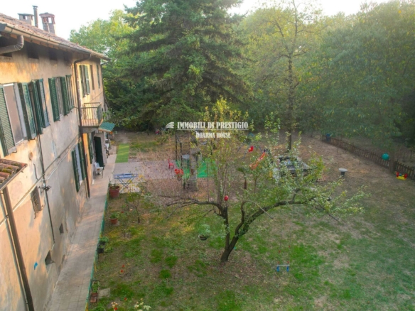 LODI, VENDITA SCENOGRAFICA VILLA IMMERSA NEL VERDE