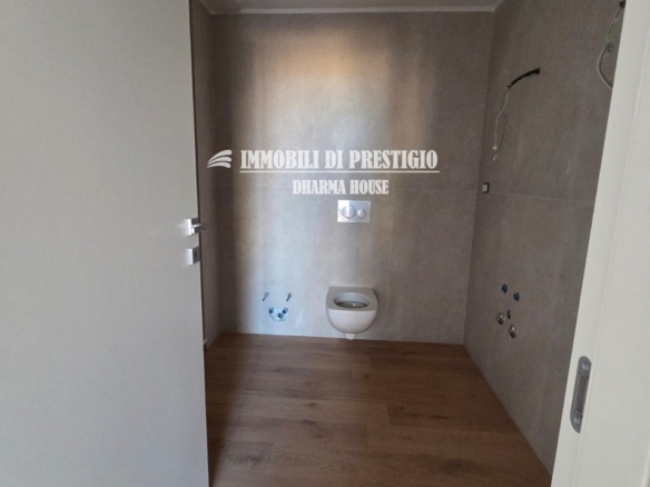 MILANO VIA CANOVA, VENDITA APPARTAMENTO PANORAMICO