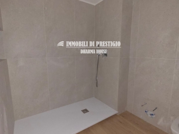 MILANO VIA CANOVA, VENDITA APPARTAMENTO PANORAMICO