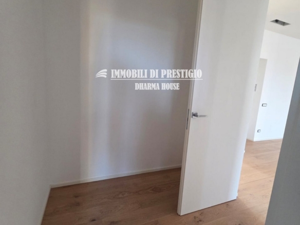MILANO VIA CANOVA, VENDITA APPARTAMENTO PANORAMICO