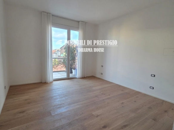 MILANO VIA CANOVA, VENDITA APPARTAMENTO PANORAMICO