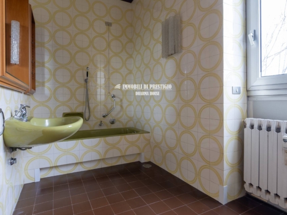 MILANO S. SIRO, VENDITA APPARTAMENTO CON TERRAZZO E BOX