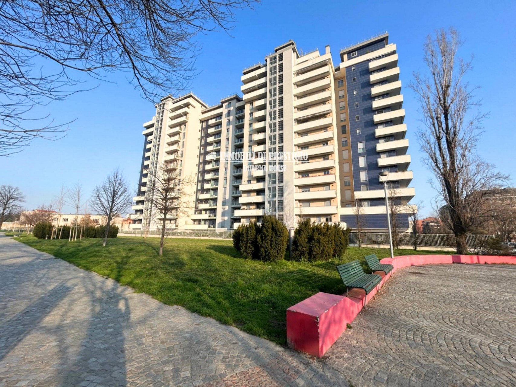 mm-castellanza03 MILANO VIA CASTELLANZA, VENDITA APPARTAMENTO CON TERRAZZO