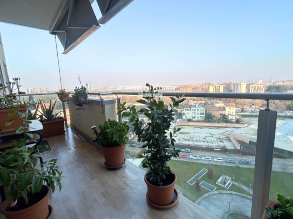 MILANO VIA CASTELLANZA, VENDITA APPARTAMENTO CON TERRAZZO
