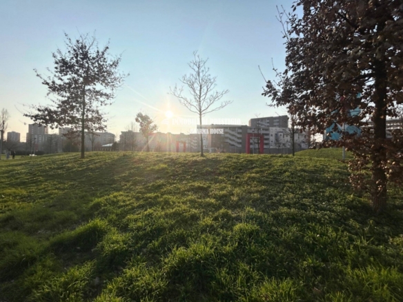 MILANO VIA CASTELLANZA, VENDITA APPARTAMENTO CON TERRAZZO