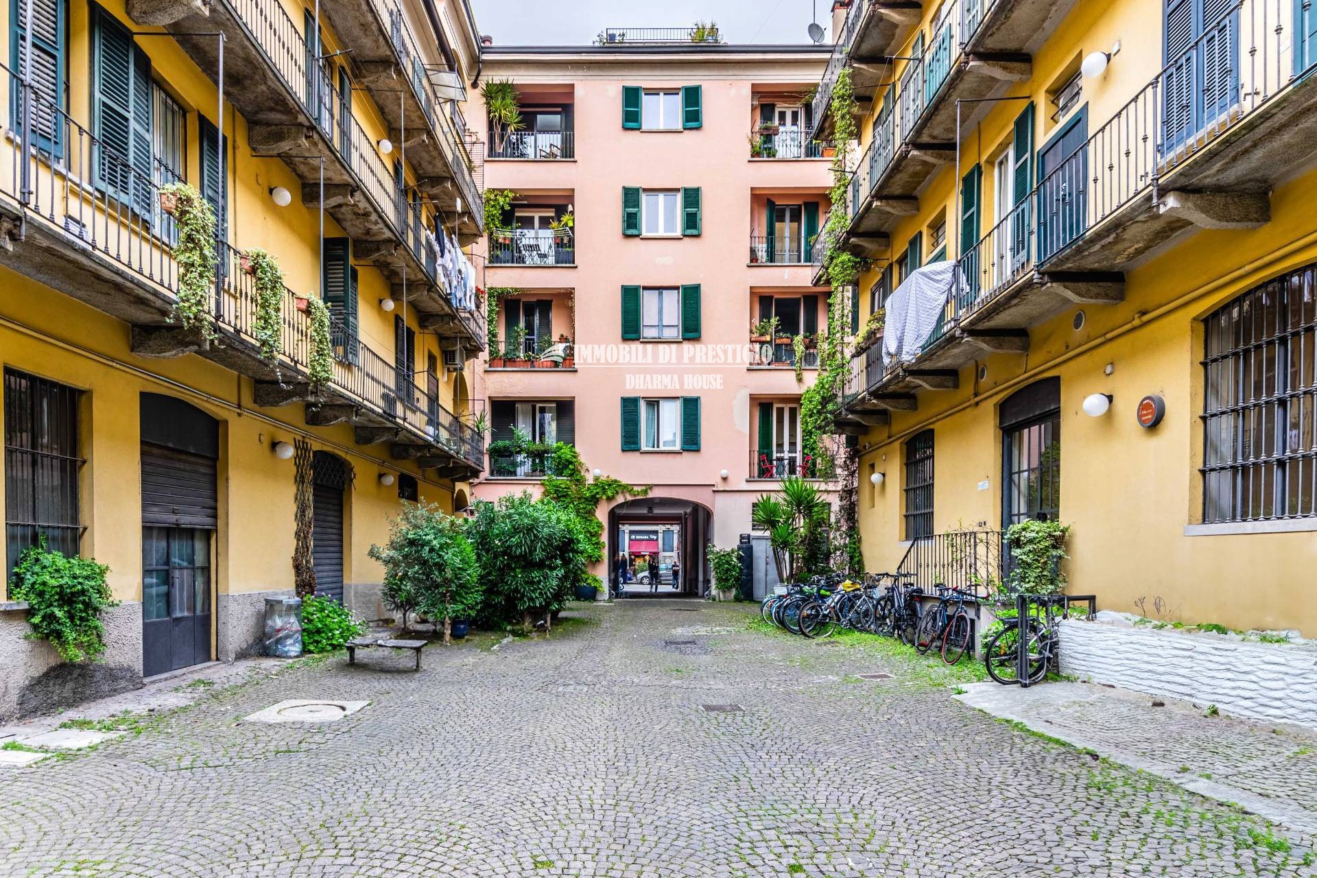 MILANO NAVIGLI,VENDITA ELEGANTE APPARTAMENTO STABILE D’EPOCA