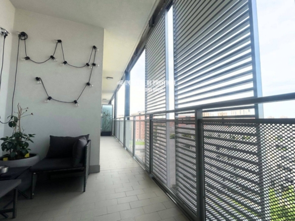 MILANO CASCINA MERLATA, VENDITA TRILOCALE CON TERRAZZO E BOX