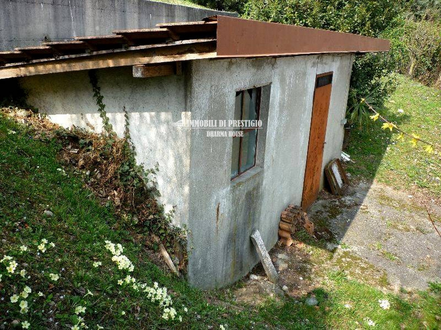ap-viganò25 VIGANO’, VENDITA VILLA SINGOLA CON GIARDINO E PISCINA