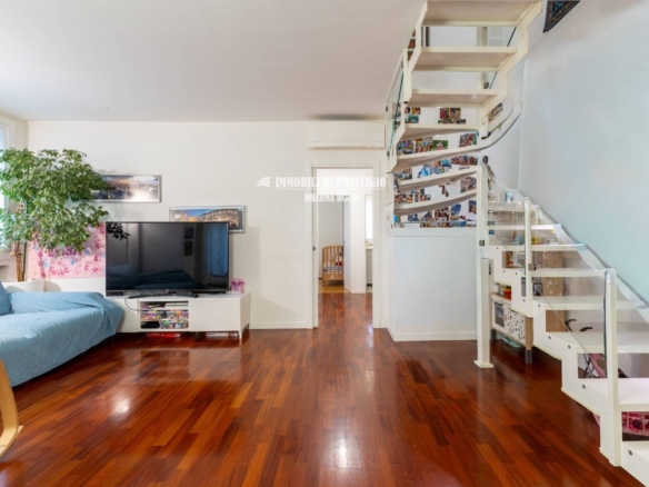 BOLLATE, VENDITA ATTICO RISTRUTTURATO CON TERRAZZO