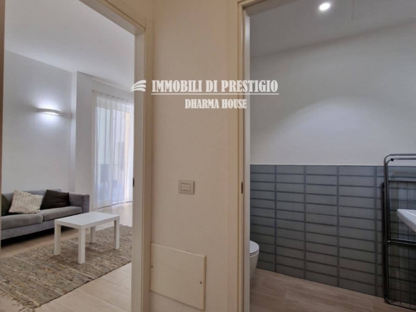 MILANO WASHINGTON, VENDITA BILOCALE FINEMENTE RISTRUTTURATO