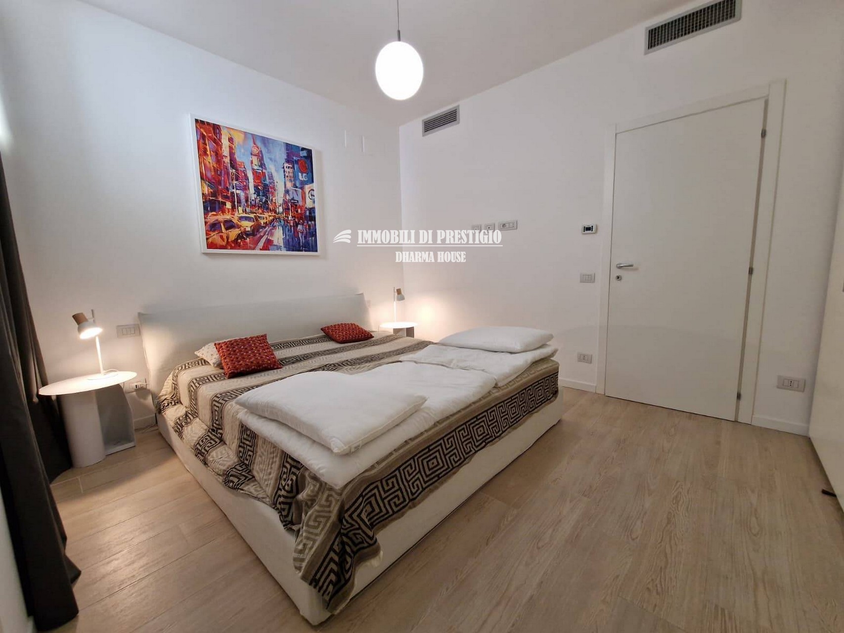 on-garian016 MILANO WASHINGTON, VENDITA BILOCALE FINEMENTE RISTRUTTURATO