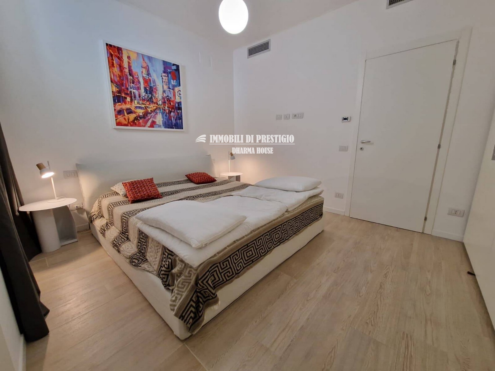 on-garian018 MILANO WASHINGTON, VENDITA BILOCALE FINEMENTE RISTRUTTURATO