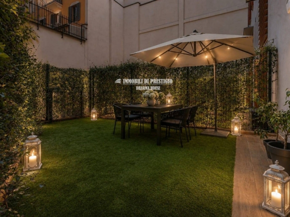 MILANO VALPARAISO, VENDITA TRILOCALE CON GIARDINO E BOX