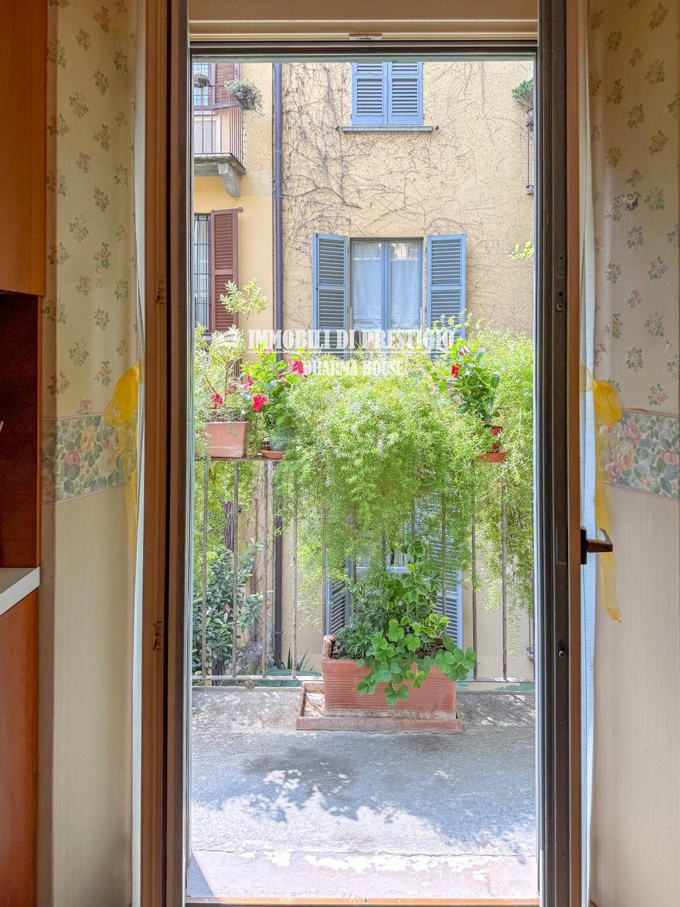 sb-brera17 MILANO BRERA, VENDITA APPARTAMENTO SIGNORILE CON BALCONI