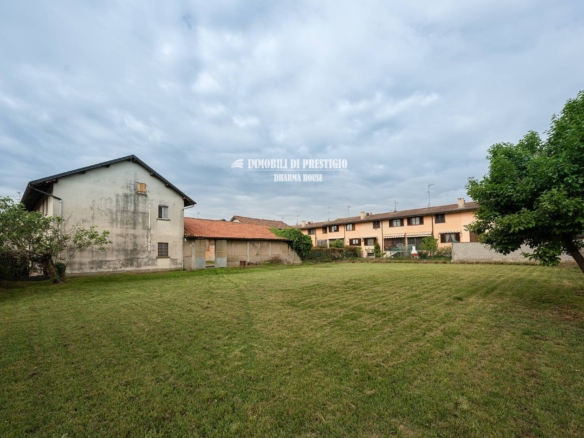 RISERVATA CASCINA LOMBARDA A CORTE CHIUSA