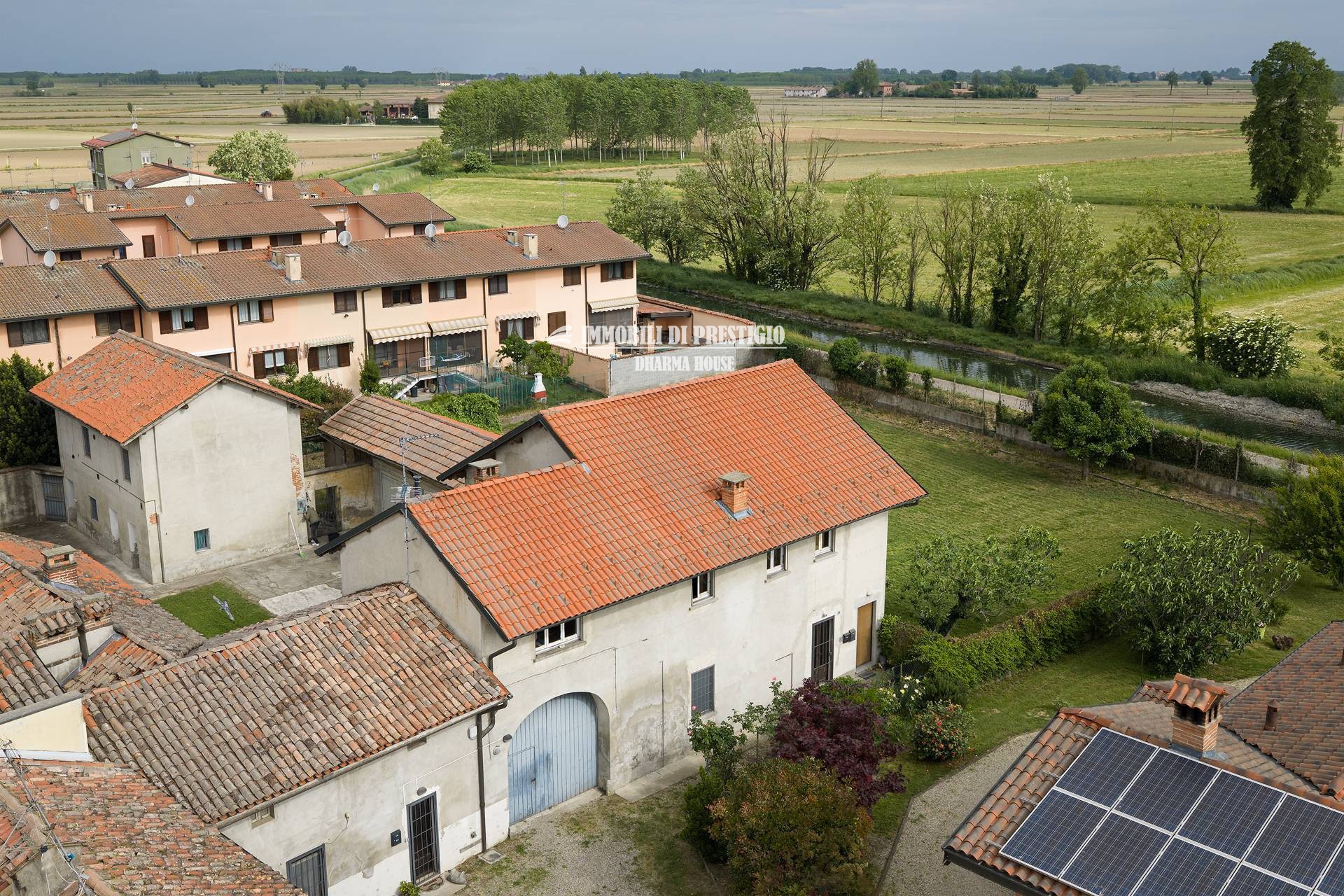 ddf-bereguardo3 RISERVATA CASCINA LOMBARDA A CORTE CHIUSA