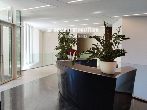 MILANO CITY LIFE, AFFITTO APPARTAMENTO CON TERRAZZI E BOX