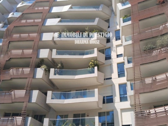 MILANO CITY LIFE, AFFITTO APPARTAMENTO CON TERRAZZI E BOX