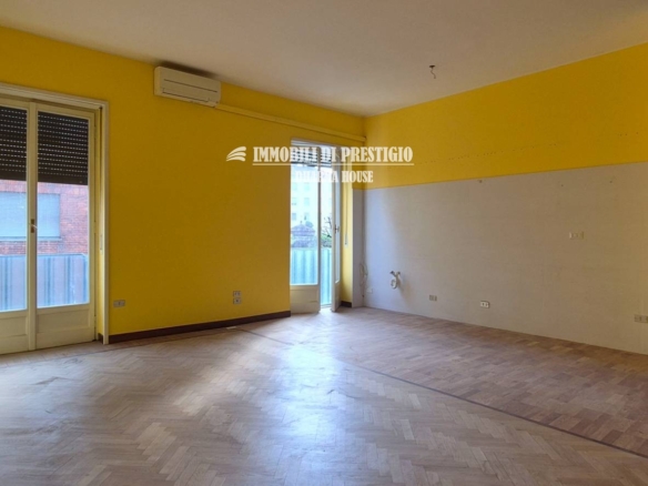 MILANO DE AMICIS, VENDITA APPARTAMENTO CON POSSIBILITA’ BOX