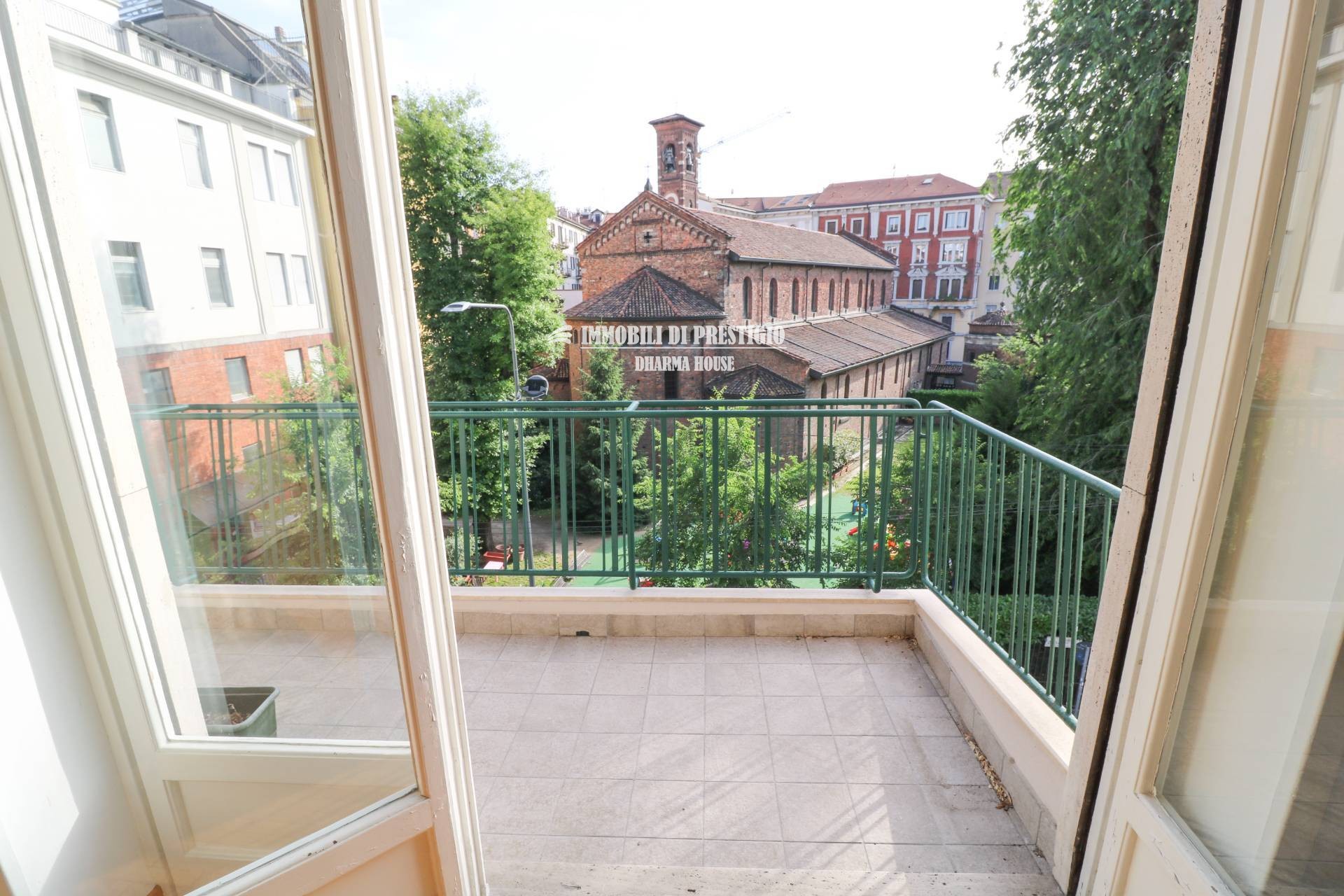 mg-aribertoloc019 MILANO DE AMICIS, AFFITTO QUADRILOCALE CON VISTA INCANTEVOLE