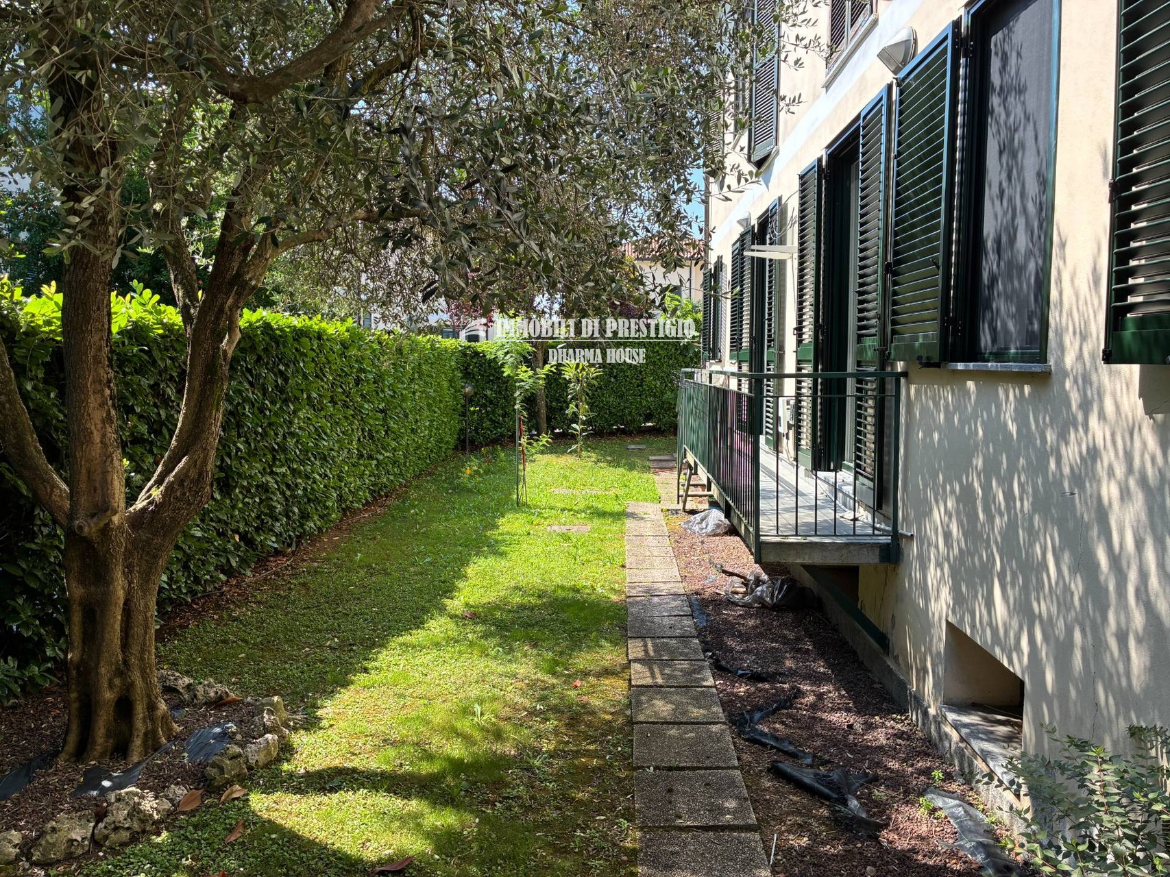 mt-corbetta2 CORBETTA, VENDITA QUADRILOCALE CON GIARDINO E TAVERNA