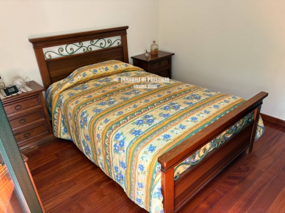 CORBETTA, VENDITA QUADRILOCALE CON GIARDINO E TAVERNA