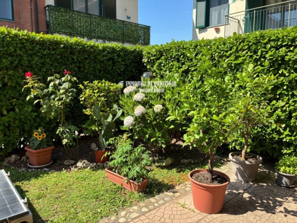 CORBETTA, VENDITA QUADRILOCALE CON GIARDINO E TAVERNA
