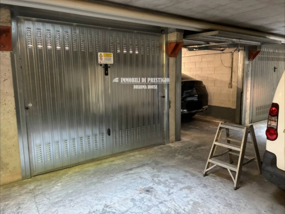 CORBETTA, VENDITA QUADRILOCALE CON GIARDINO E TAVERNA