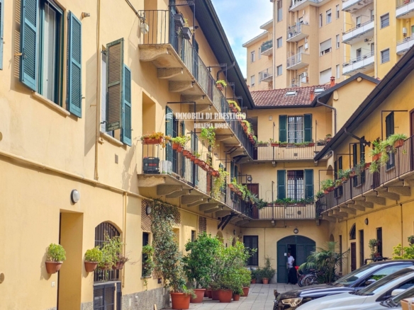 MILANO PORTA ROMANA, AFFITTO BILOCALE RISTRUTTURATO DI 90 MQ