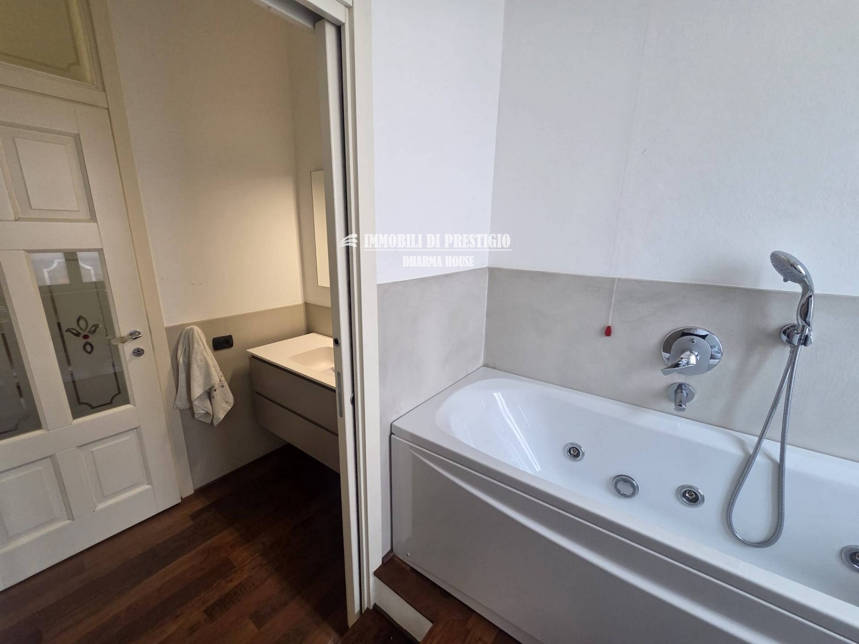 ap-archinto12 MILANO ISOLA, AFFITTO TRILOCALE FINEMENTE RISTRUTTURATO