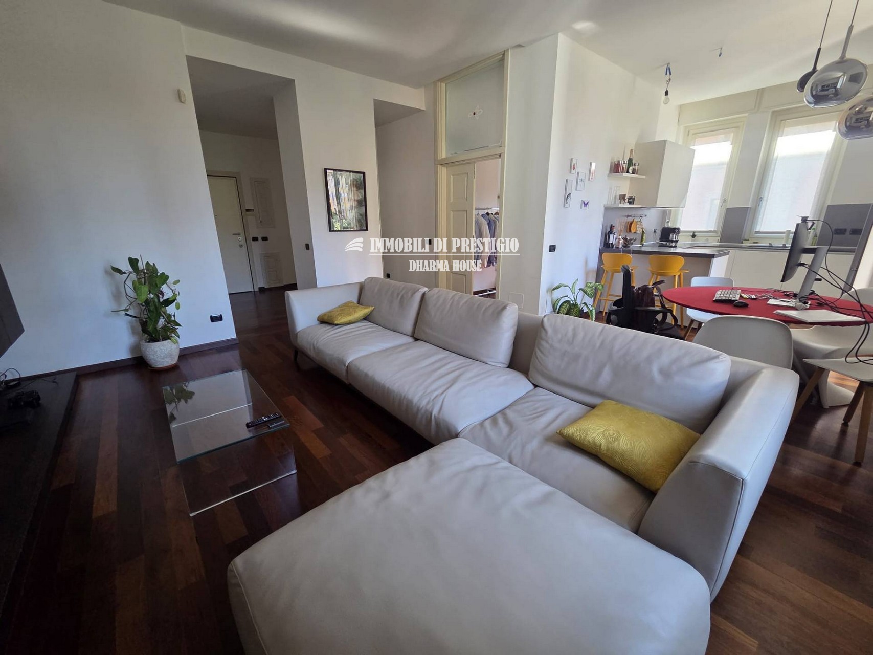 ap-archinto6 MILANO ISOLA, AFFITTO TRILOCALE FINEMENTE RISTRUTTURATO