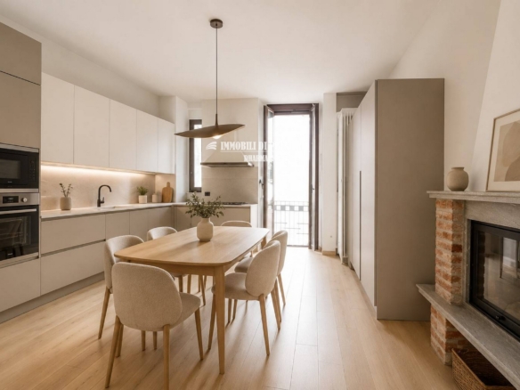 MILANO WAGNER, VENDITA ELEGANTE APPARTAMENTO CON CAMINI