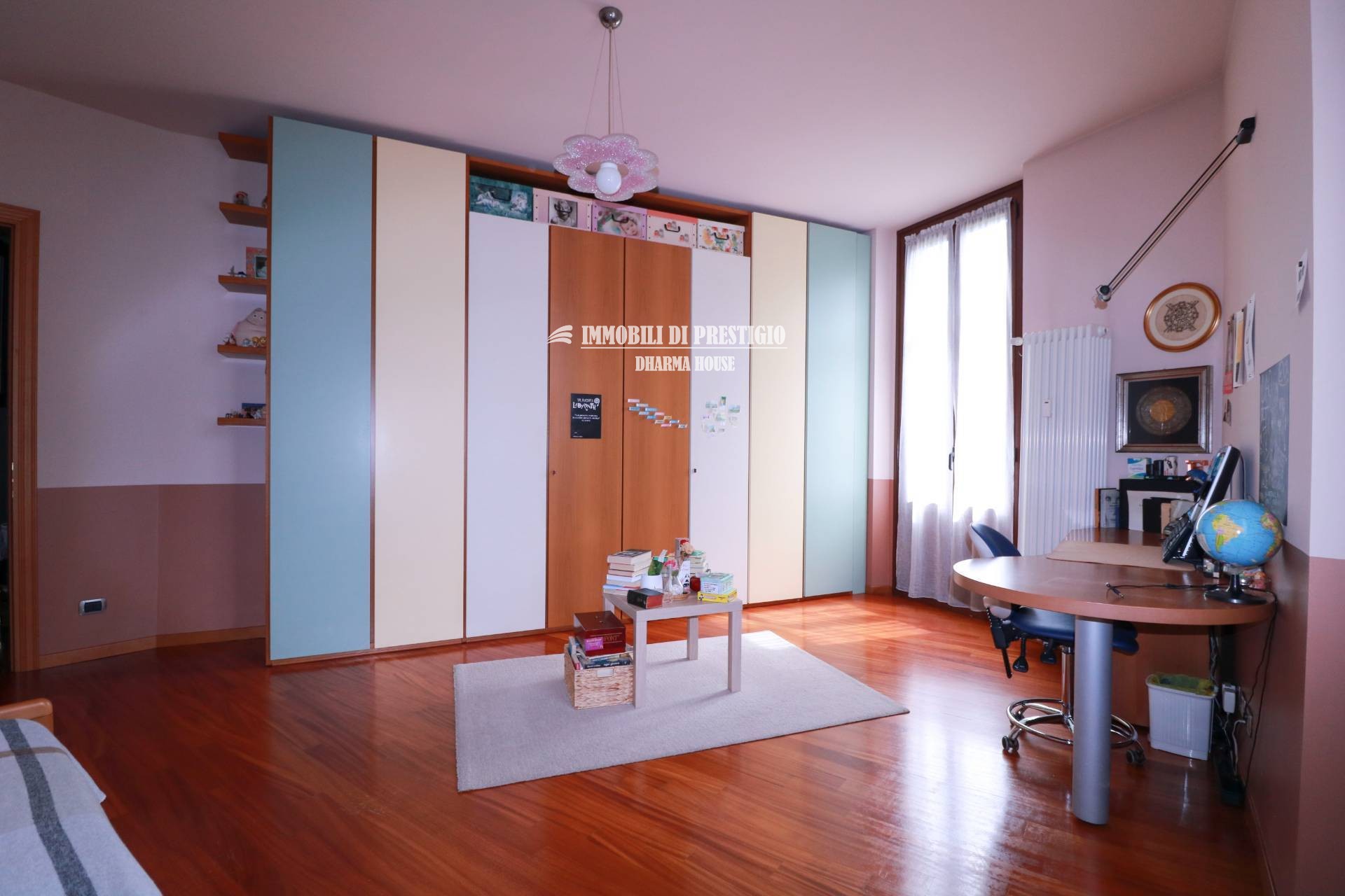 mg-sardegna013 MILANO WAGNER, VENDITA ELEGANTE APPARTAMENTO CON CAMINI