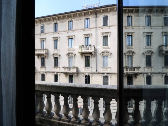 MILANO WAGNER, VENDITA ELEGANTE APPARTAMENTO CON CAMINI