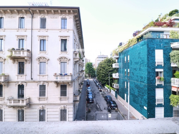 MILANO WAGNER, VENDITA ELEGANTE APPARTAMENTO CON CAMINI