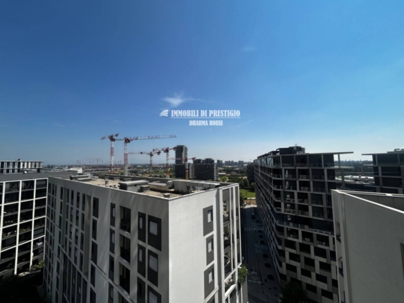 MILANO V. DAIMLER, VENDITA LUMINOSO BILOCALE PIANO ALTO