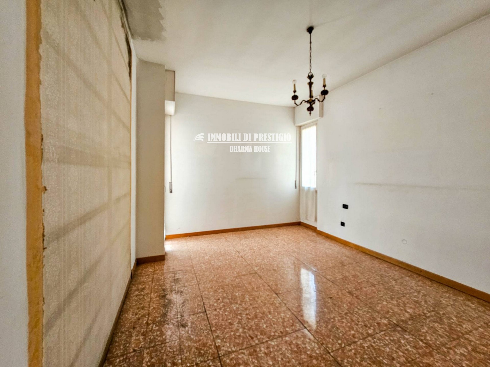 vp-aporti8 MILANO CENTRALE, VENDITA APPARTAMENTO DI 137 MQ FRAZIONABILE