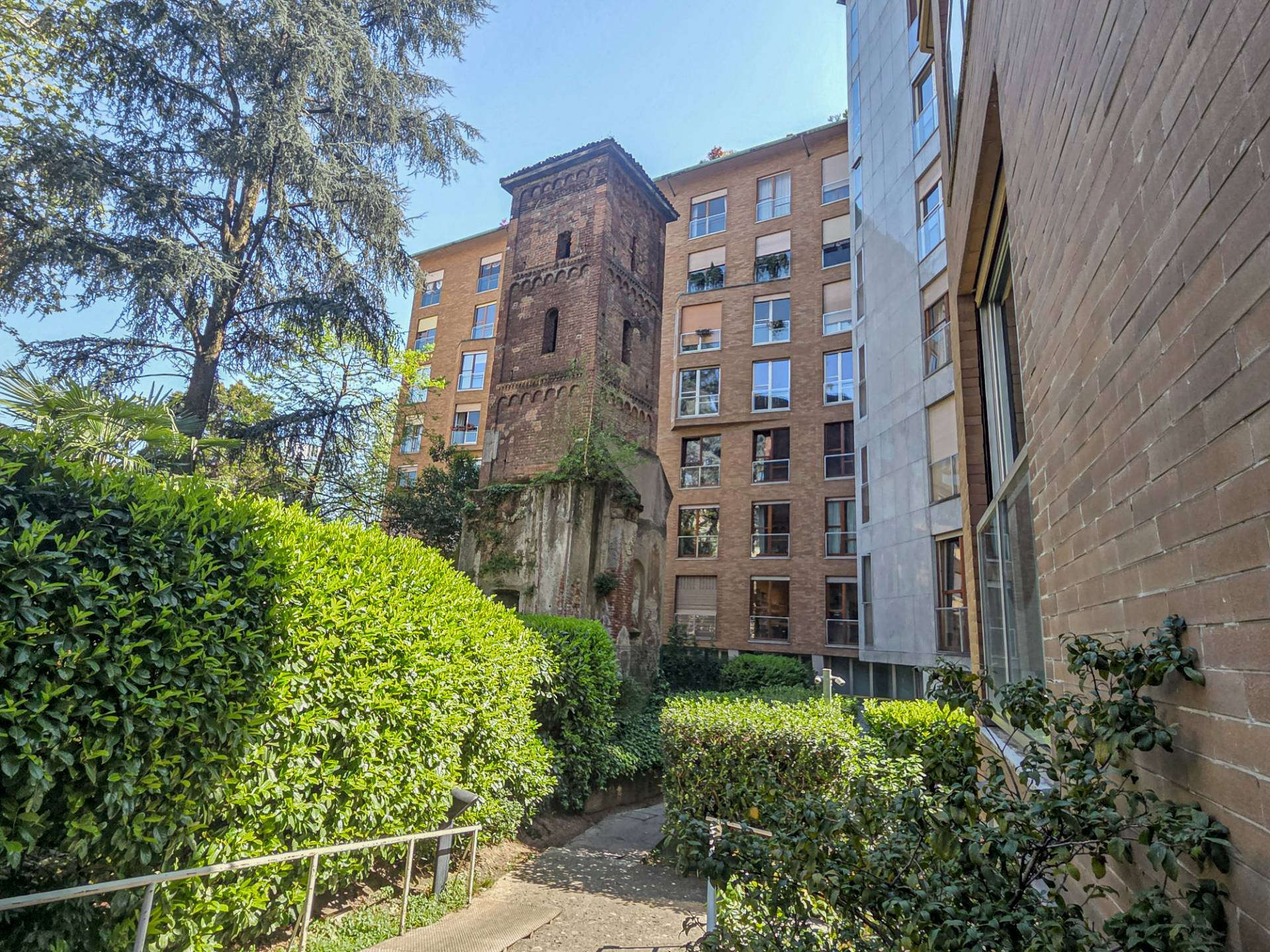 cf-giannone44 MILANO ARENA, VENDITA MANSARDA RISTRUTTURATA CON TERRAZZO