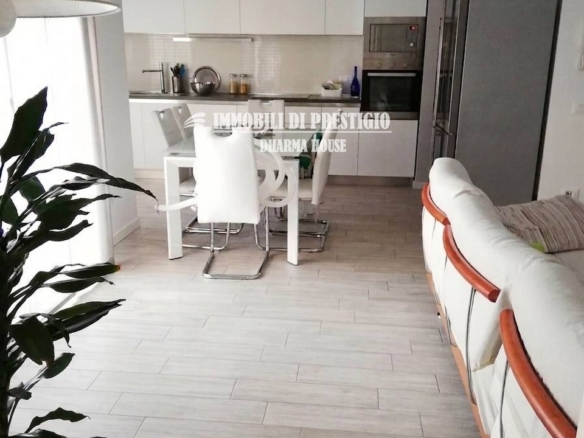 MILANO MERLATA, VENDITA TRILOCALE CON GIARDINO PRIVATO