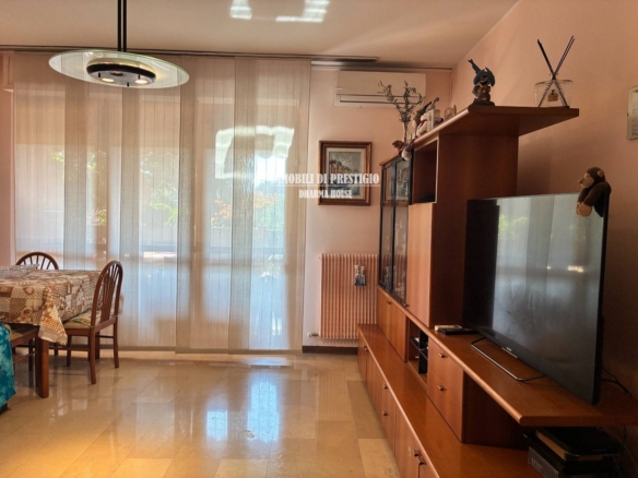 MILANO VIA TRASIMENO, VENDITA TRILOCALE CON BOX