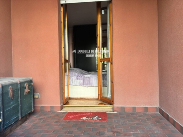 MILANO VIA TRASIMENO, VENDITA TRILOCALE CON BOX
